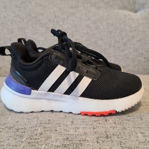 Adidas racer kids running